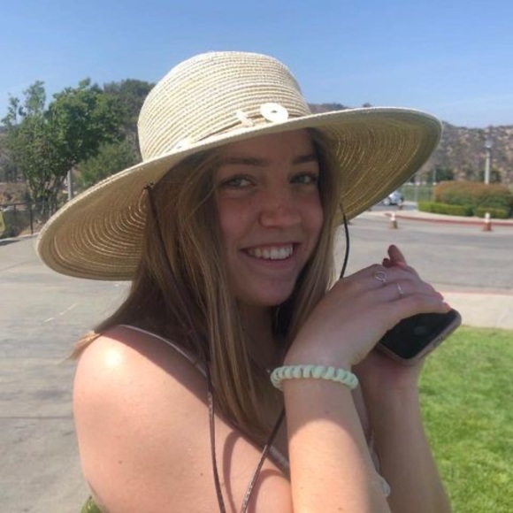 Meet the Posher Other - Meet your Posher, Elsa